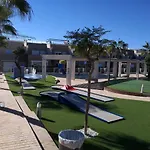 Vivienda Aguas Nuevas Familiar & Deportivo アパート *