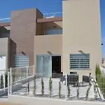 Vivienda Aguas Nuevas Familiar & Deportivo * トレビエハ