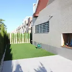 アパート Vivienda Aguas Nuevas Familiar & Deportivo トレビエハ