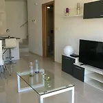 Vivienda Aguas Nuevas Familiar & Deportivo アパート トレビエハ