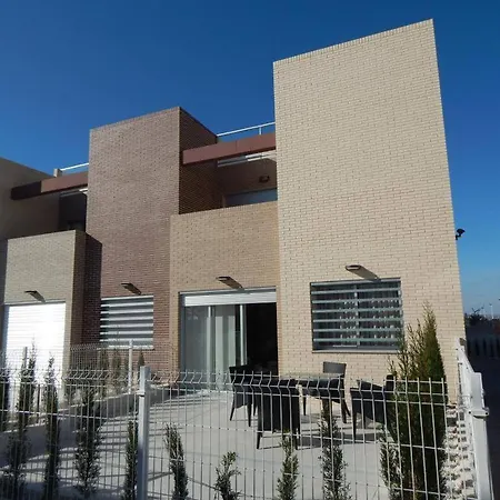 Vivienda Aguas Nuevas Familiar & Deportivo Lägenhet *