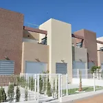 Vivienda Aguas Nuevas Familiar & Deportivo Апартаменты