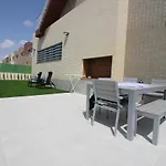 Vivienda Aguas Nuevas Familiar & Deportivo * Торевьиа