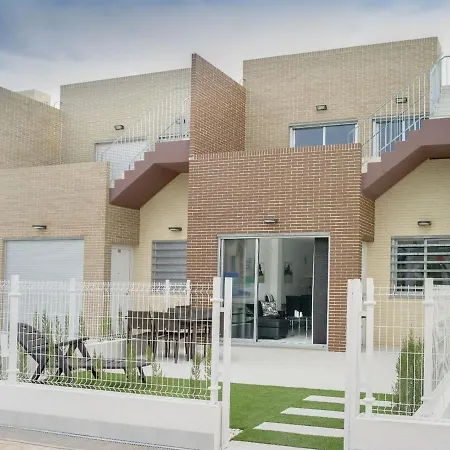 شقة Vivienda Aguas Nuevas Familiar & Deportivo تورّيفيِخا