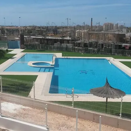 Vivienda Aguas Nuevas Familiar & Deportivo Τορεβιέχα
