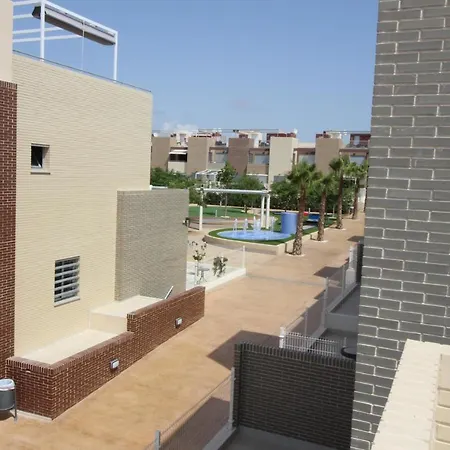Vivienda Aguas Nuevas Familiar & Deportivo تورّيفيِخا